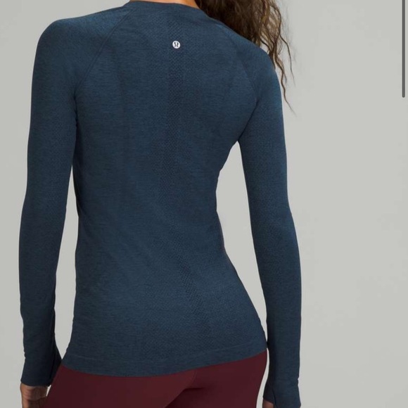 Lululemon Swiftly Tech Long Sleeve Shirt 2.0 in True Navy/Iron Blue - Picture 3 of 13